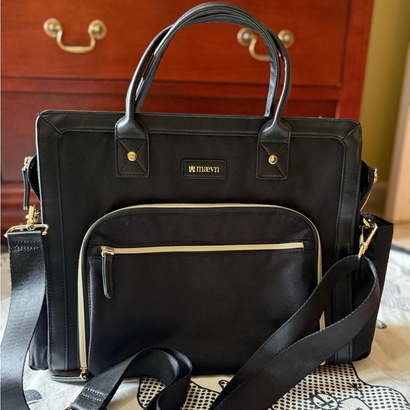 Maevn Handbags - Maevn Water Resistant Multifunctional Bag